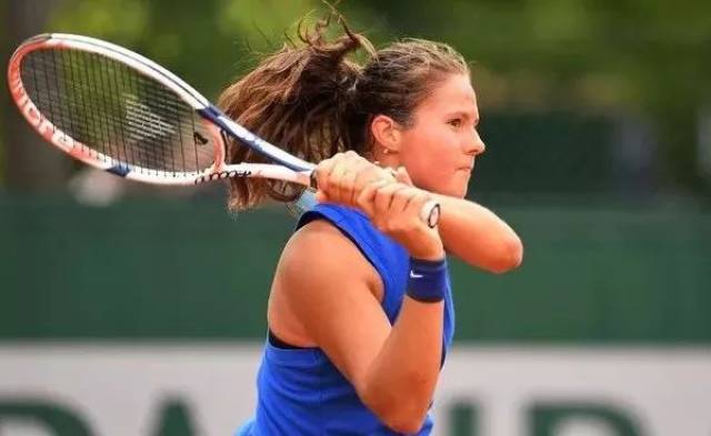 配合上逐渐 配合上逐渐