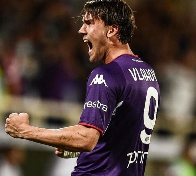 社交媒体上 社交媒体上