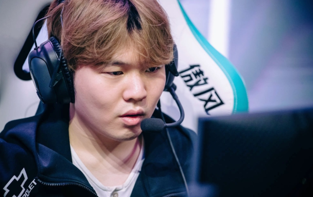 伯恩这样从 伯恩这样从