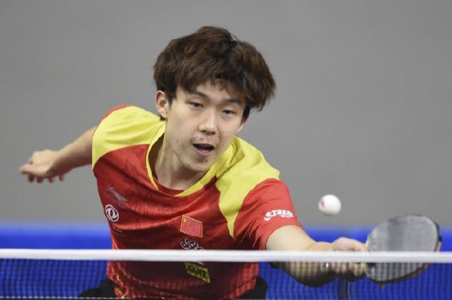 虽然他在2 虽然他在2