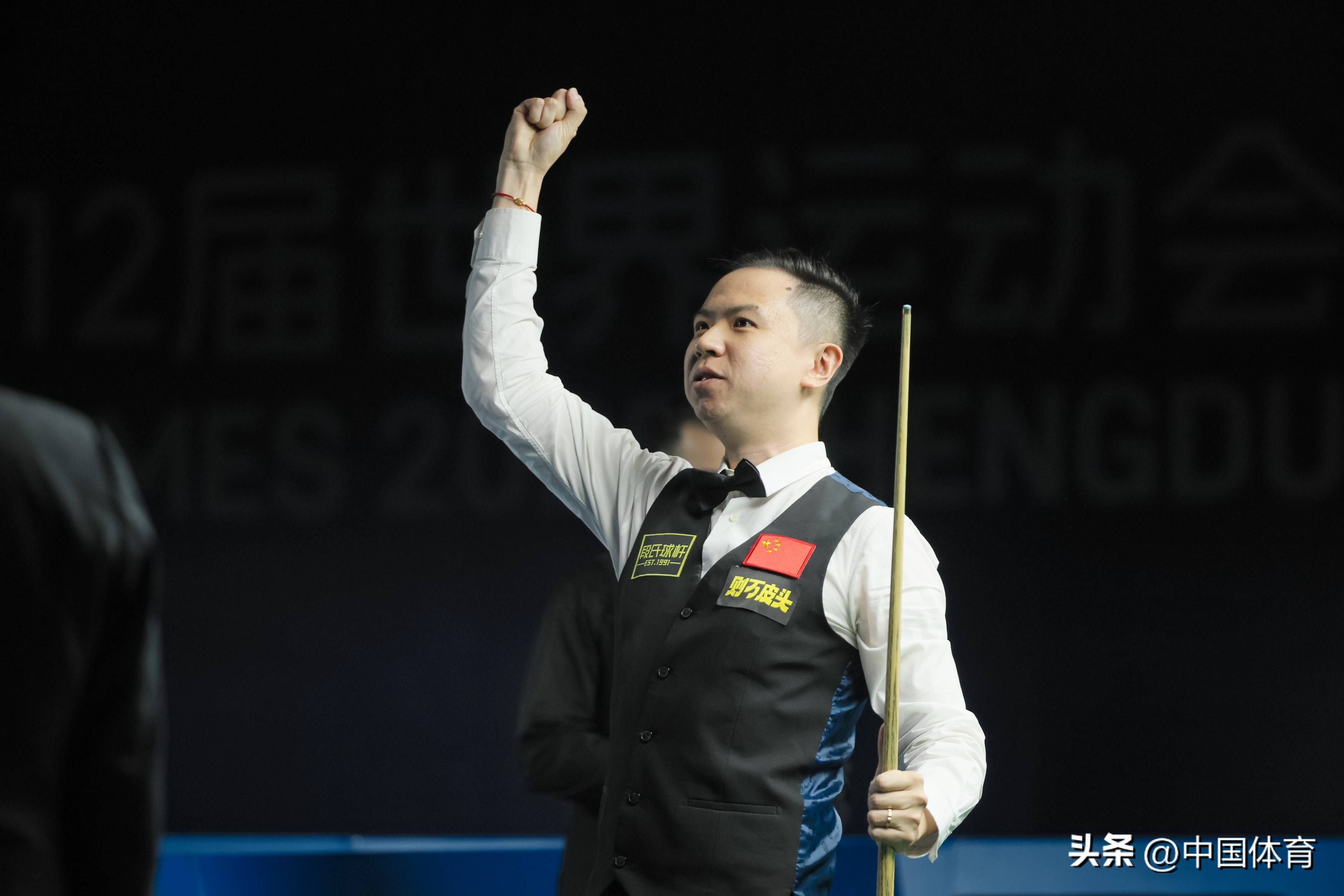 色的表现紧 色的表现紧